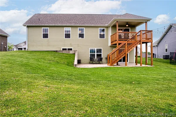 $389,900 | 5006 Oakhill Lane, Georgetown, IN 47122