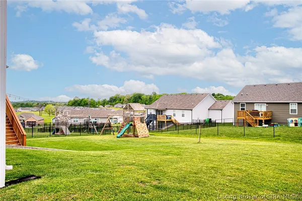 $389,900 | 5006 Oakhill Lane, Georgetown, IN 47122