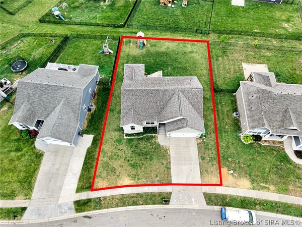 $389,900 | 5006 Oakhill Lane, Georgetown, IN 47122