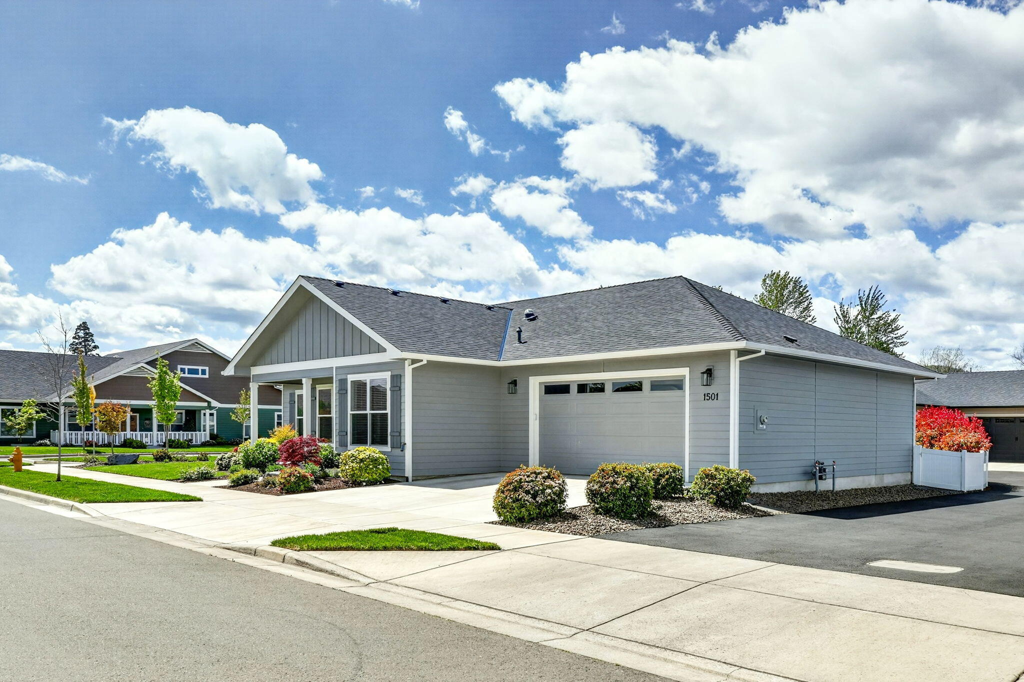 1501 River Run Street Central Point, OR 97502 - Photo 4 of 52 APX_1261-2