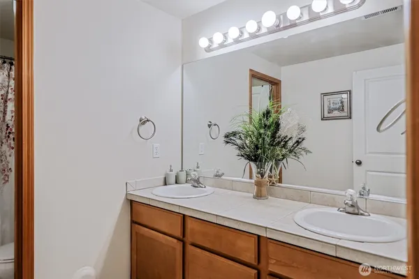 $839,950 | 29524 63rd Court South, Auburn, WA 98001