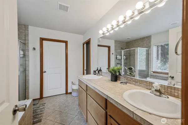 $839,950 | 29524 63rd Court South, Auburn, WA 98001