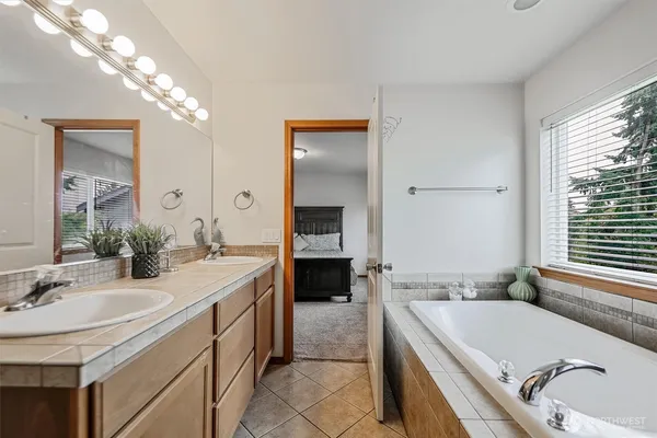 $839,950 | 29524 63rd Court South, Auburn, WA 98001