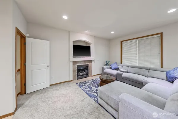 $839,950 | 29524 63rd Court South, Auburn, WA 98001