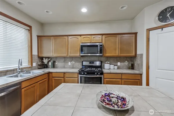 $839,950 | 29524 63rd Court South, Auburn, WA 98001