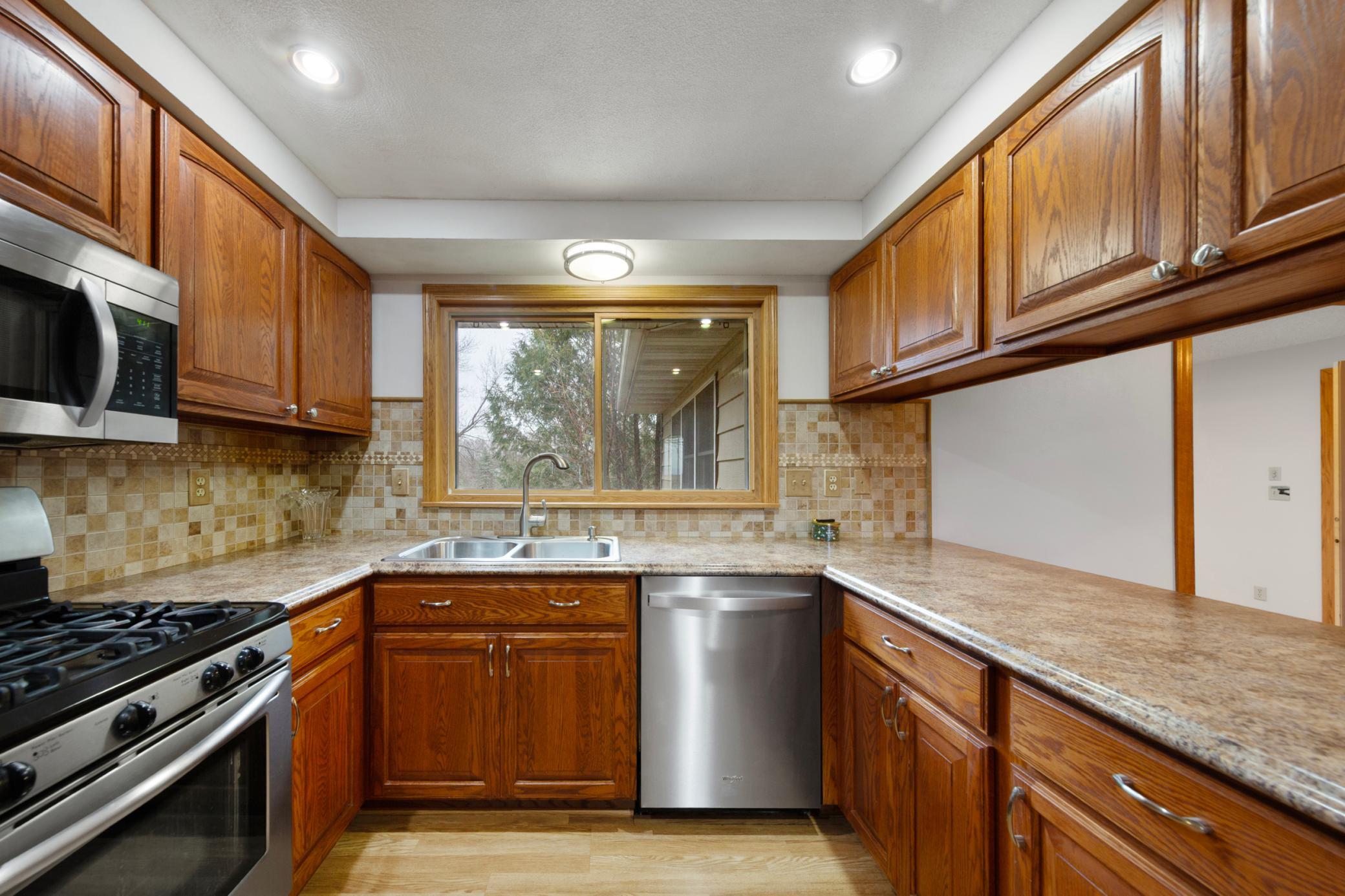 606 Riverdale Road Mankato, MN 56001 - Photo 9 of 28