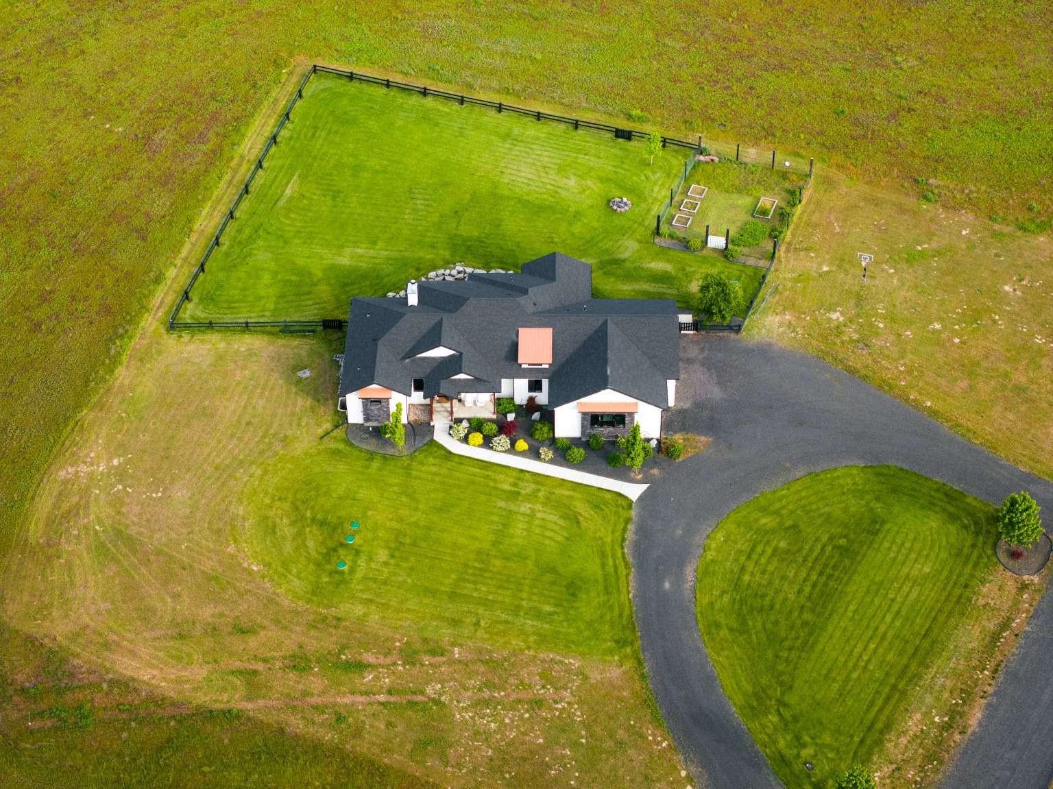 22110 North Creekside Lane Colbert, WA 99005 - Photo 13 of 50