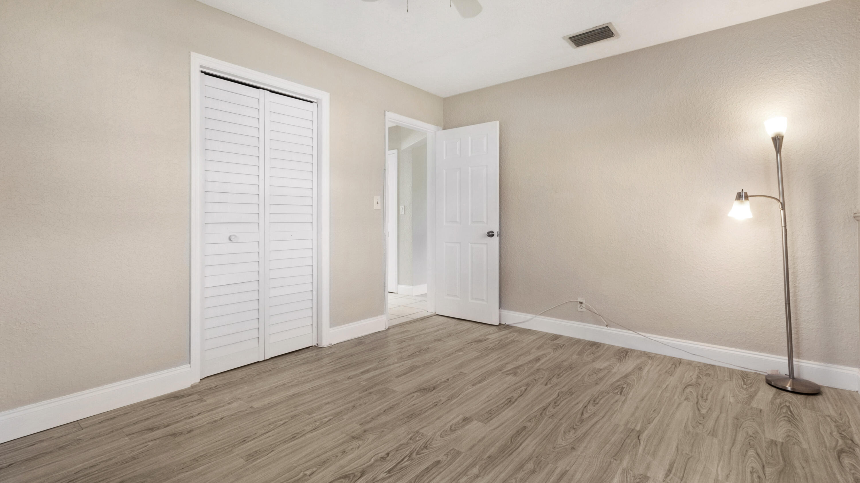 366 Northeast 29th Street Boca Raton, FL 33431 - Photo 13 of 29 13_HD366_NE_29th_Street13