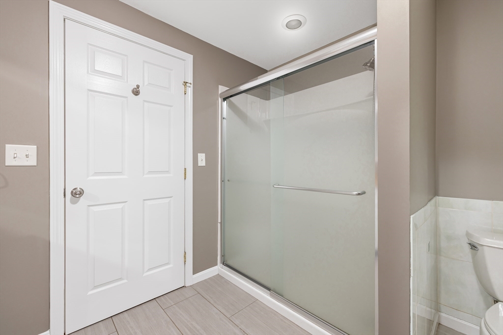 22 Bracebridge Road Newton, MA 02459 - Photo 22 of 39