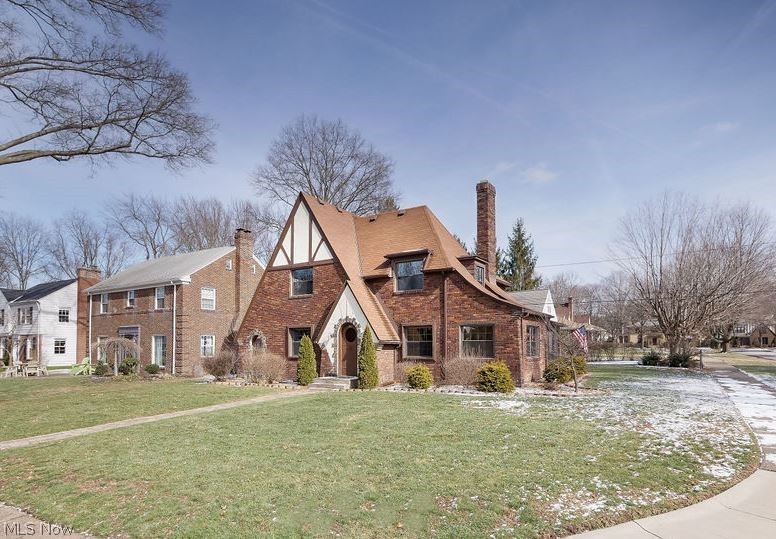 141 Grandin Road Akron, OH 44313 - Photo 2 of 35 Gallery Image 2