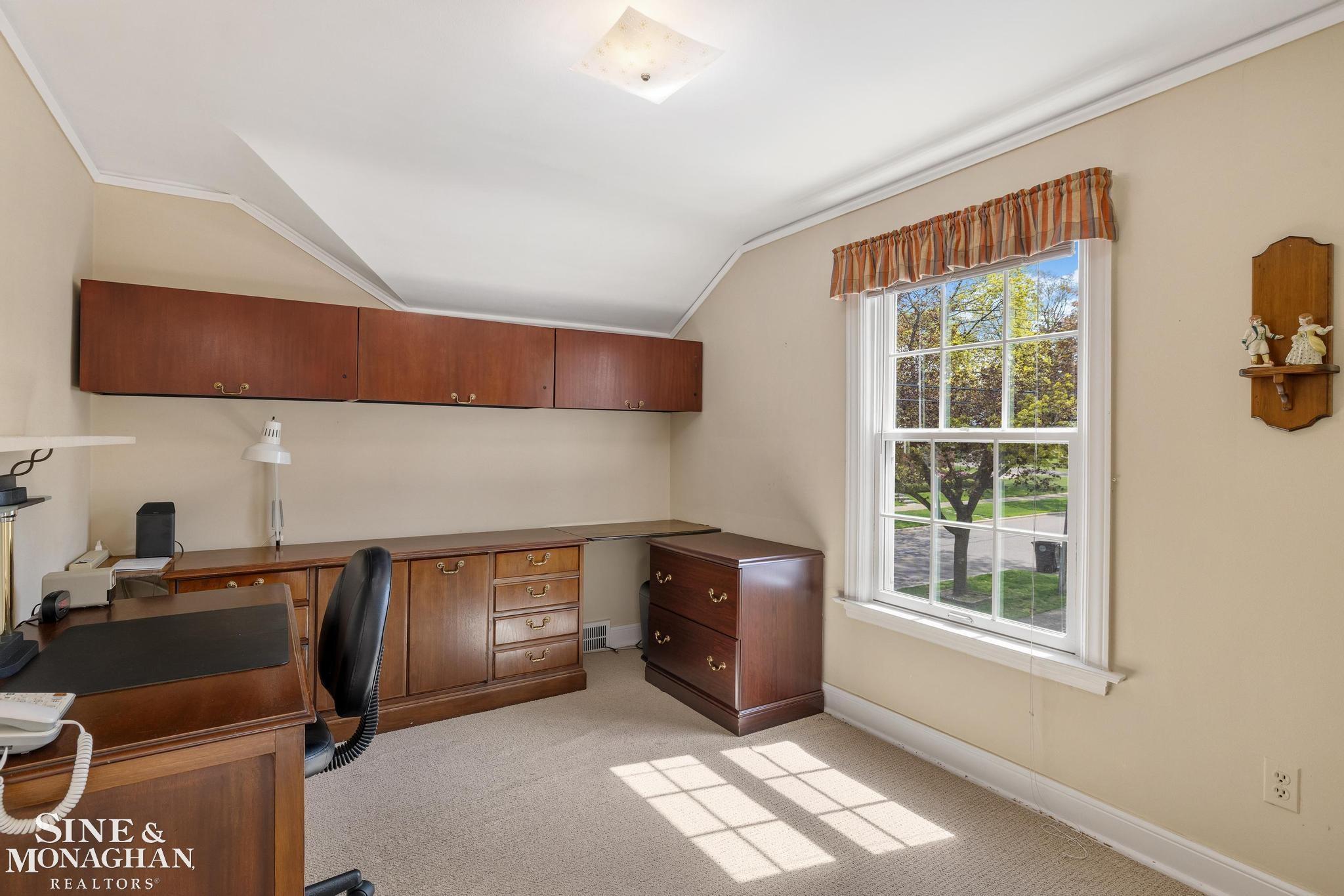 251 Merriweather Road Grosse Pointe, MI 48236 - Photo 20 of 34 50173185-13b15e83-78db-4e12-b544-f44399a68544.JPG