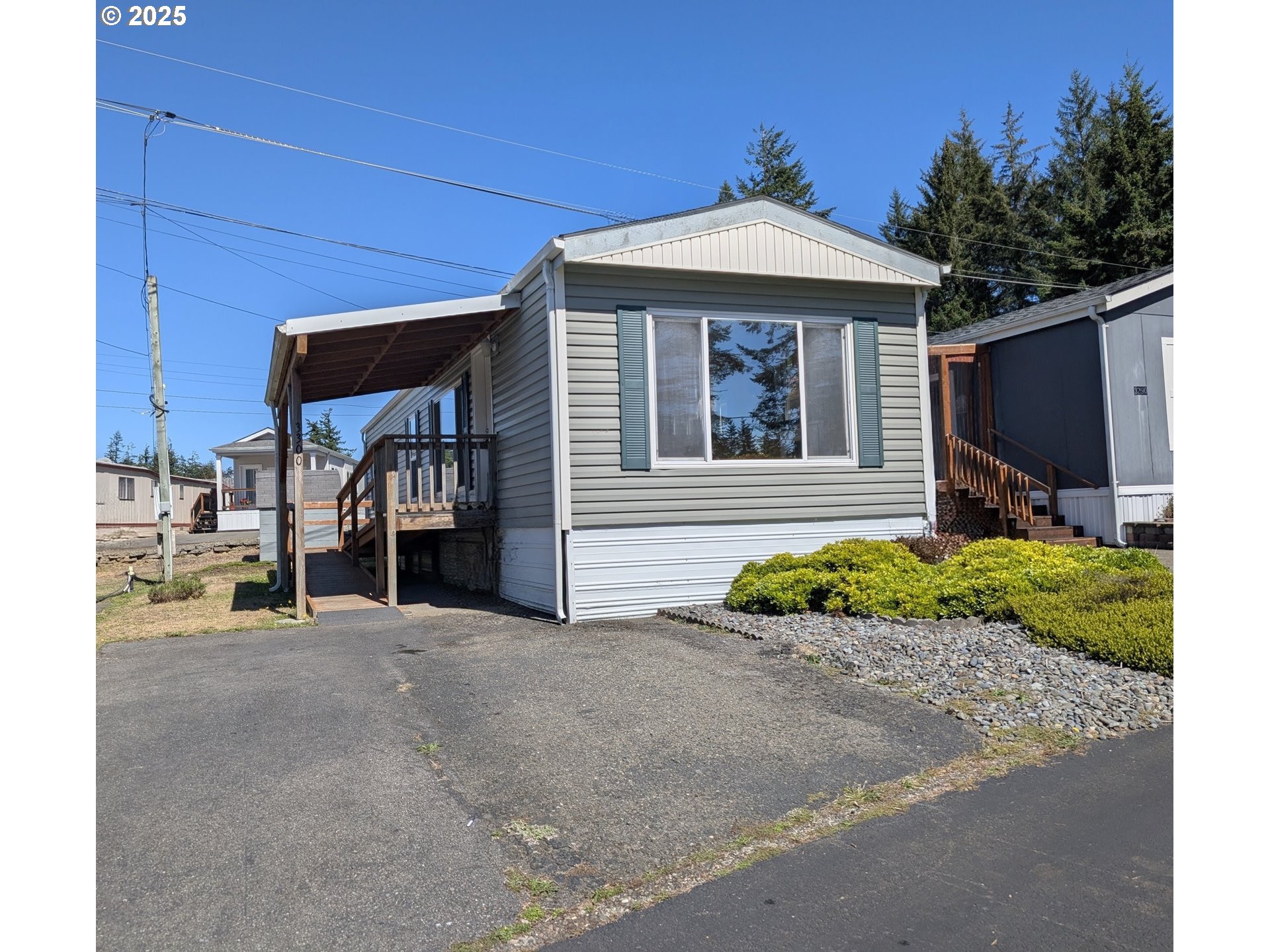3300 Pacific Loop Coos Bay, OR 97420 - Photo 2 of 24