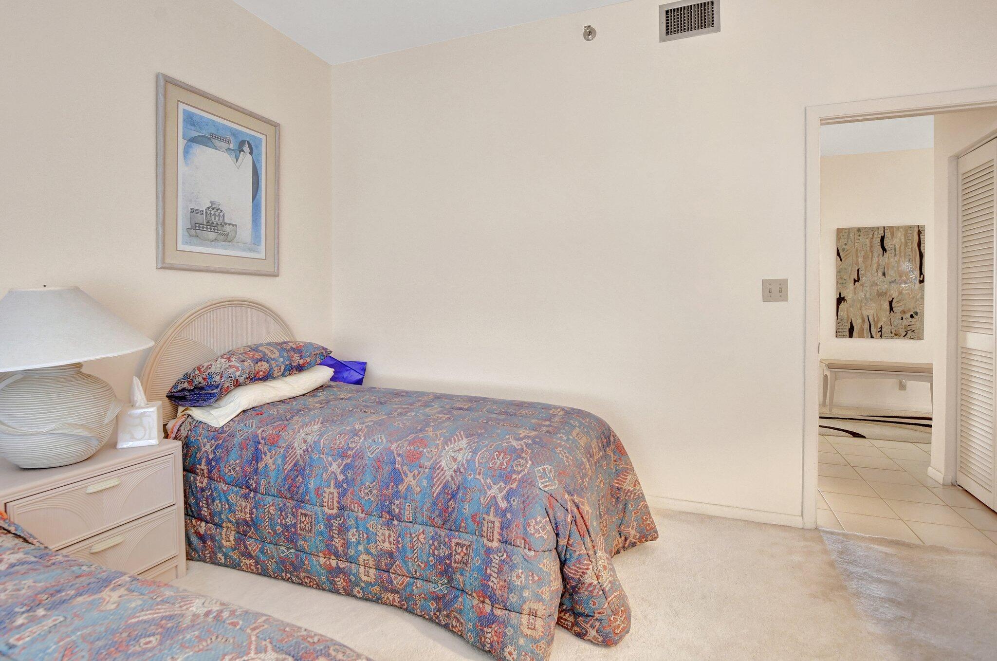 7563 Imperial Drive, Unit 802 Boca Raton, FL 33433 - Photo 31 of 43 2nd bedroom