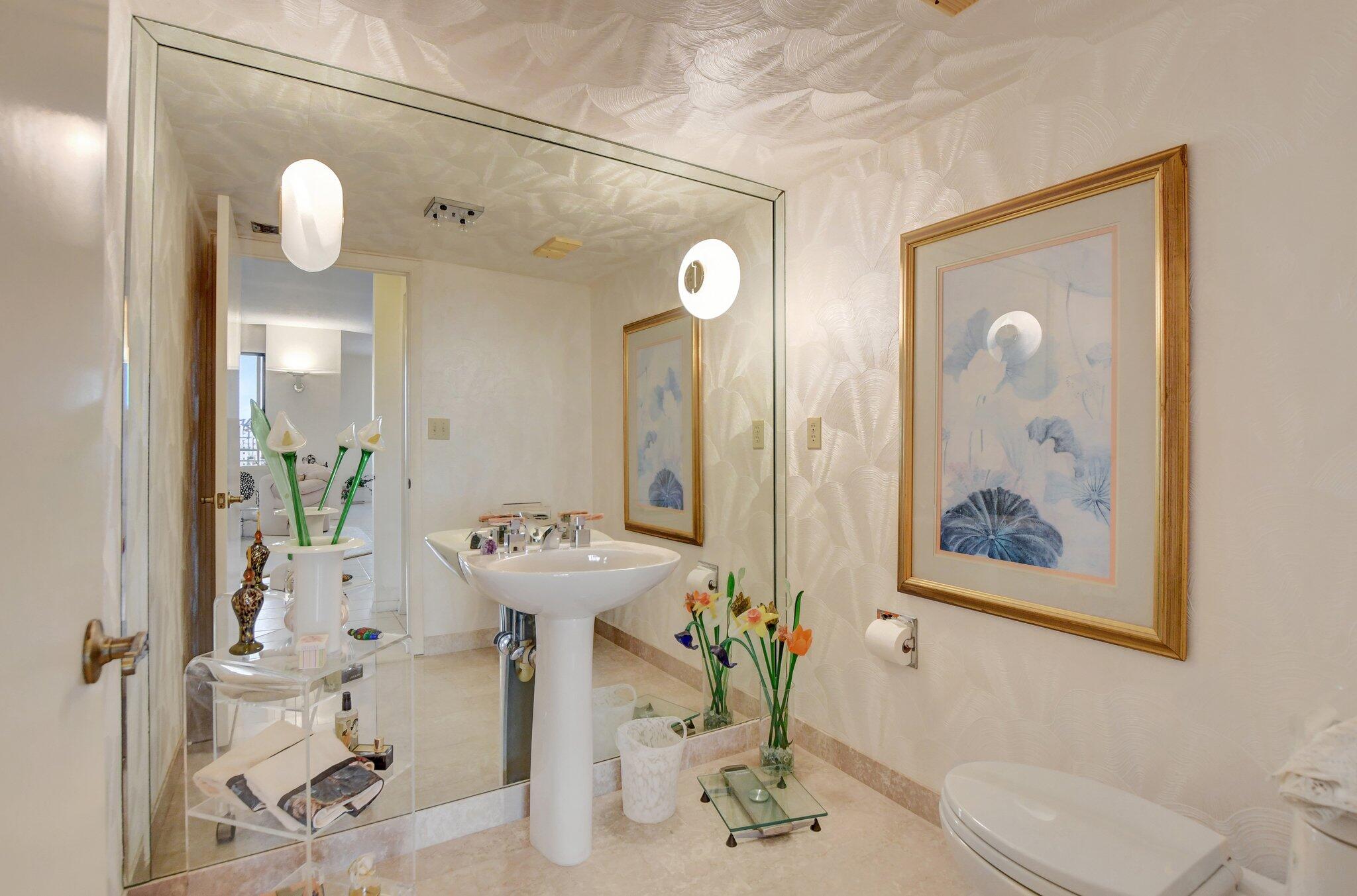 7563 Imperial Drive, Unit 802 Boca Raton, FL 33433 - Photo 35 of 43 half bath