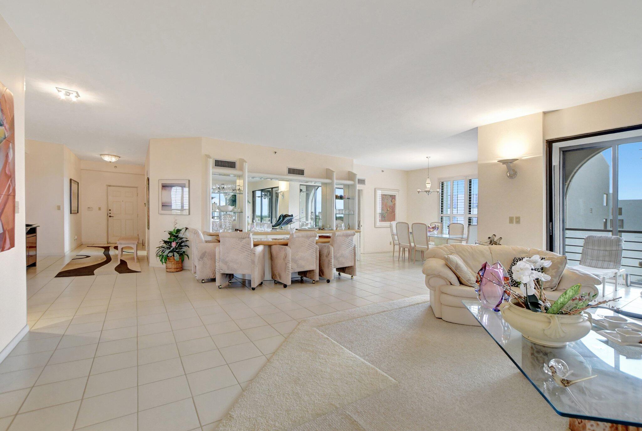 7563 Imperial Drive, Unit 802 Boca Raton, FL 33433 - Photo 10 of 43 living room