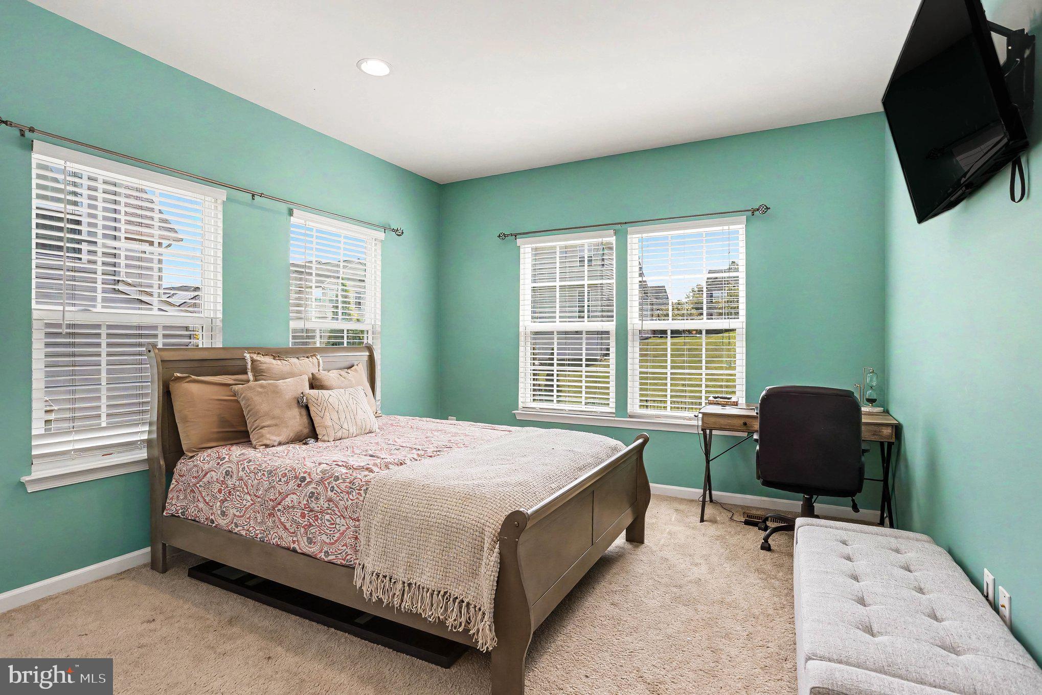 10429 Windlass Run Road Middle River, MD 21220 - Photo 23 of 57 Main level bedroom/office