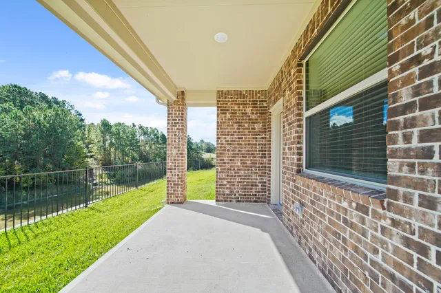 $399,958 | 298 Peninsula Point Drive, Montgomery, TX 77356