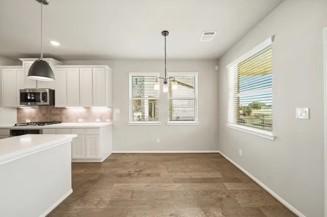 $399,958 | 298 Peninsula Point Drive, Montgomery, TX 77356