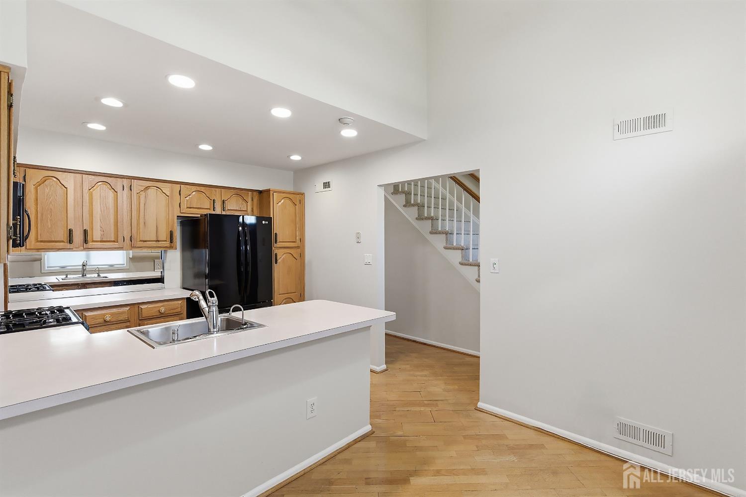 34 Rutland Lane, Unit B Monroe Township, NJ 08831 - Photo 6 of 45