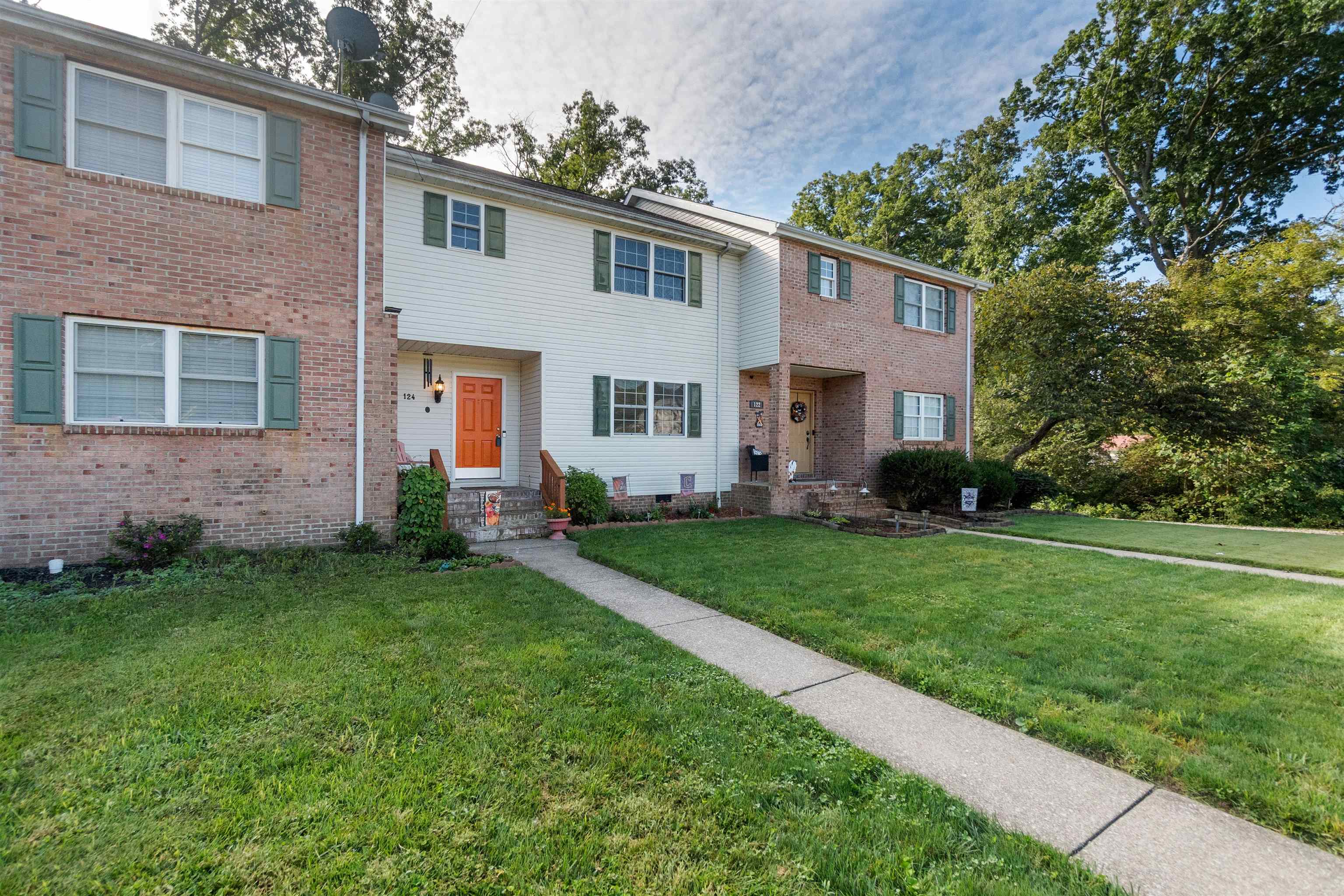 124 Aracoma Road Huntington, WV 25705 - Photo 2 of 31 Gallery Image 2