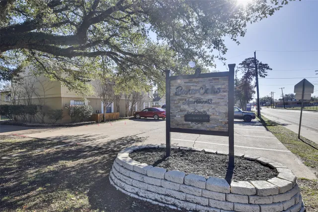 a outdoor space with water fountain