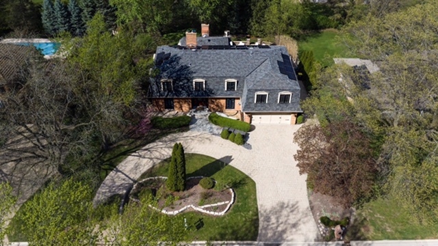 39 Mockingbird Lane Oak Brook, IL 60523 - Photo 2 of 57 an aerial view of a house with a yard