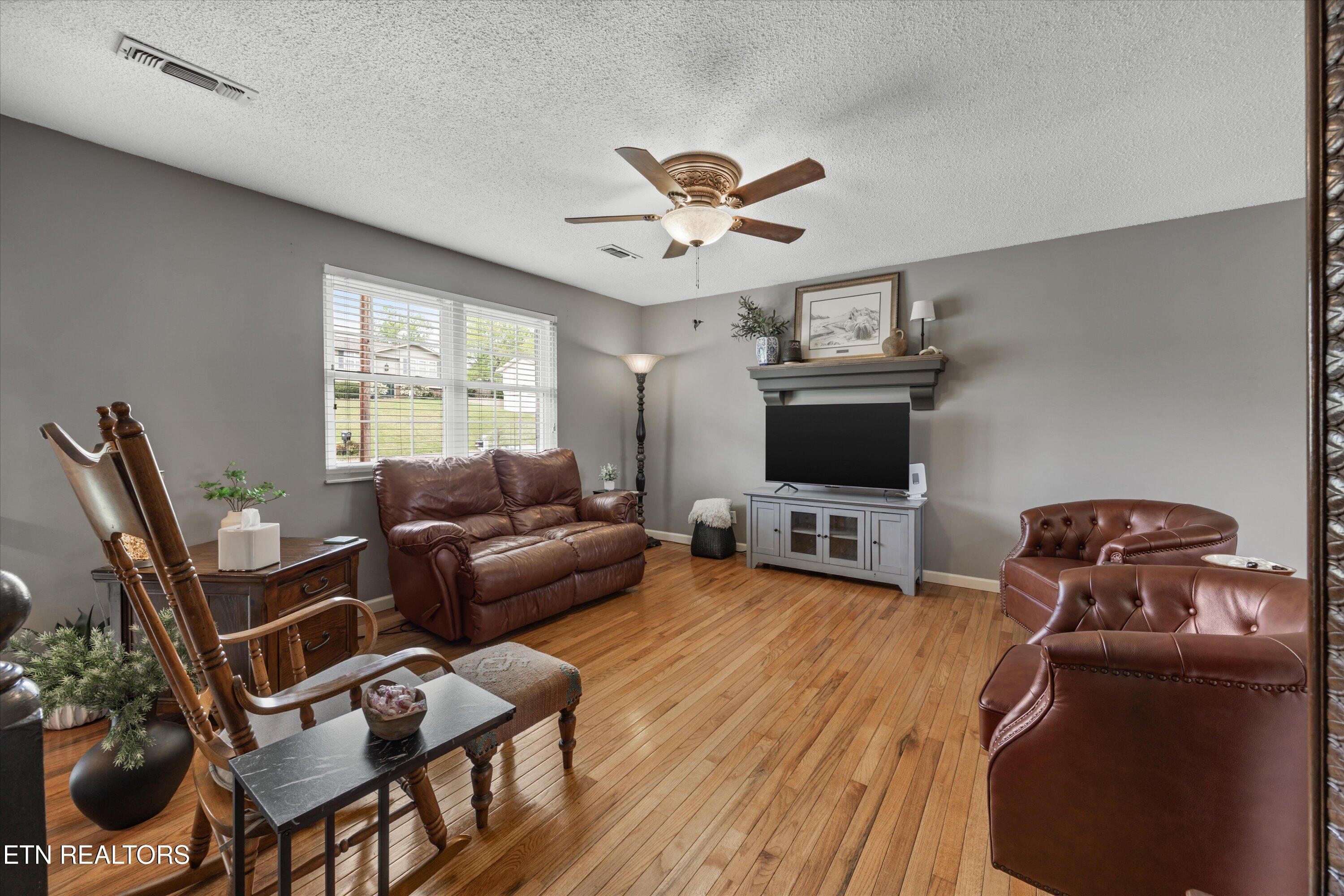 7752 Cranley Road Powell, TN 37849 - Photo 8 of 34 08-7752 Cranley Rd11