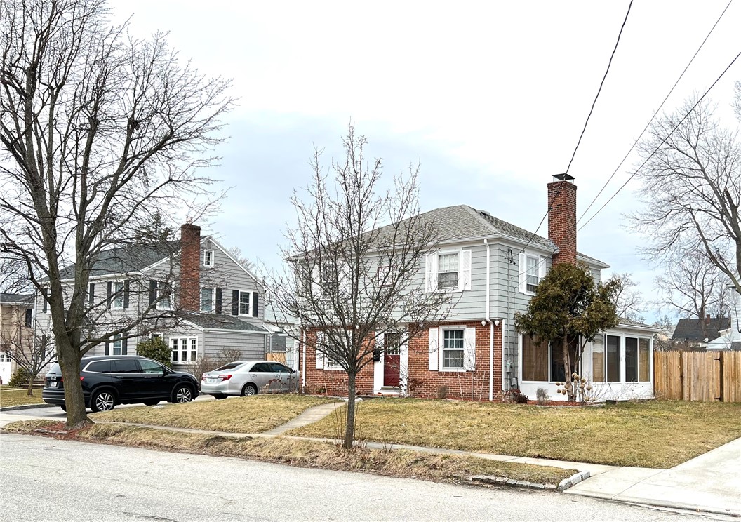25 Fairfield Road Cranston, RI 02910 - Photo 1 of 27 Gallery Image 1