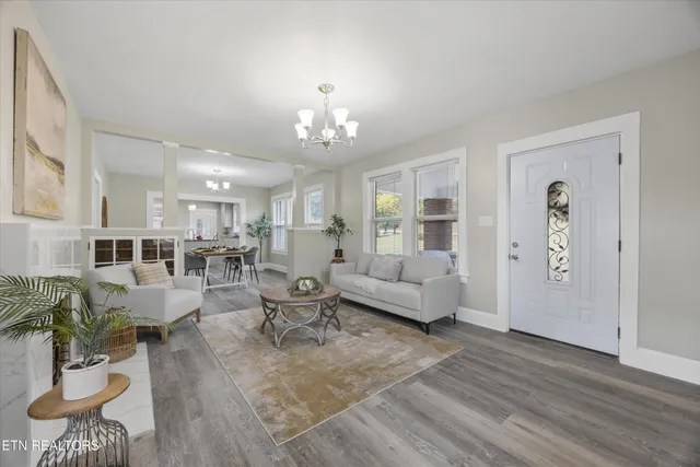 $525,000 | 1708 Cedar Lane, Knoxville, TN 37918