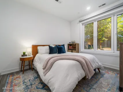 $1,050,000 | 525 North Bishop Street, Unit 5, Chicago, IL 60642