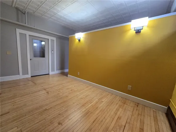 $1,200 | 27 East Main Street, Unit 207, Waterloo, NY 13165