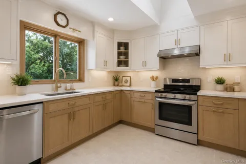 $659,000 | 2872 Brookfield Drive, Yorktown Heights, NY 10598