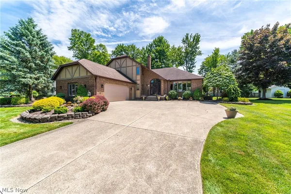 $519,900 | 6276 Coldstream Road, Highland Heights, OH 44143
