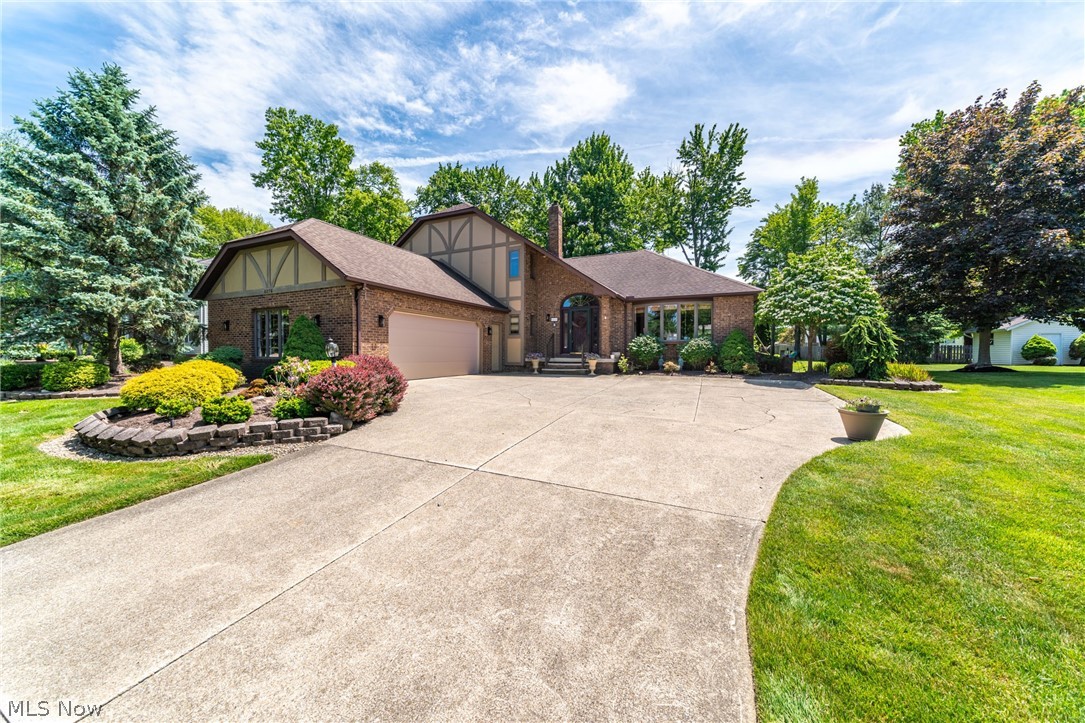 6276 Coldstream Road Highland Heights, OH 44143 - Photo 1 of 49