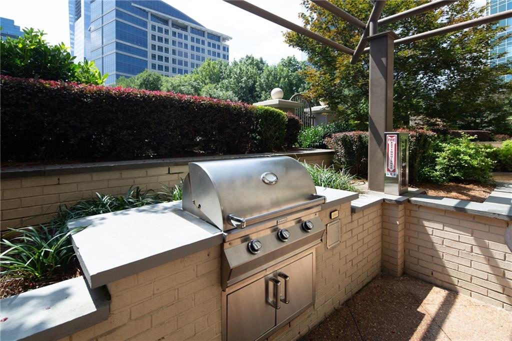 3334 Peachtree Road Northeast, Unit 1711 Atlanta, GA 30326 - Photo 12 of 35