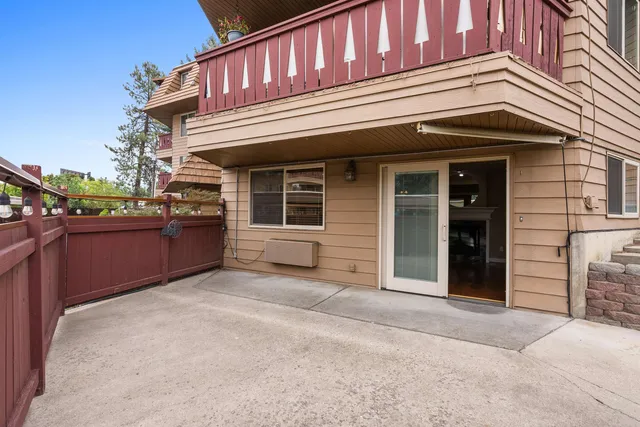 $299,000 | 9020 North Country Homes Boulevard, Unit 6, Spokane, WA 99218