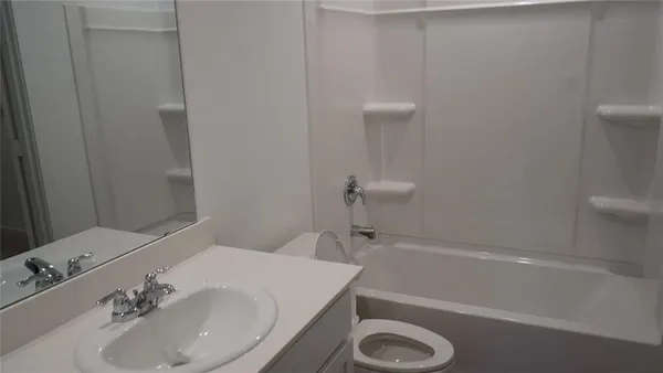 $2,200 | 5947 Hartside Farm Trail, Humble, TX 77338