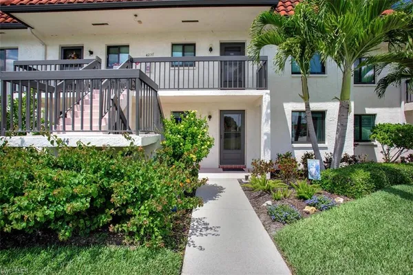 $184,999 | 4257 27th Court Southwest, Unit 102, Naples, FL 34116