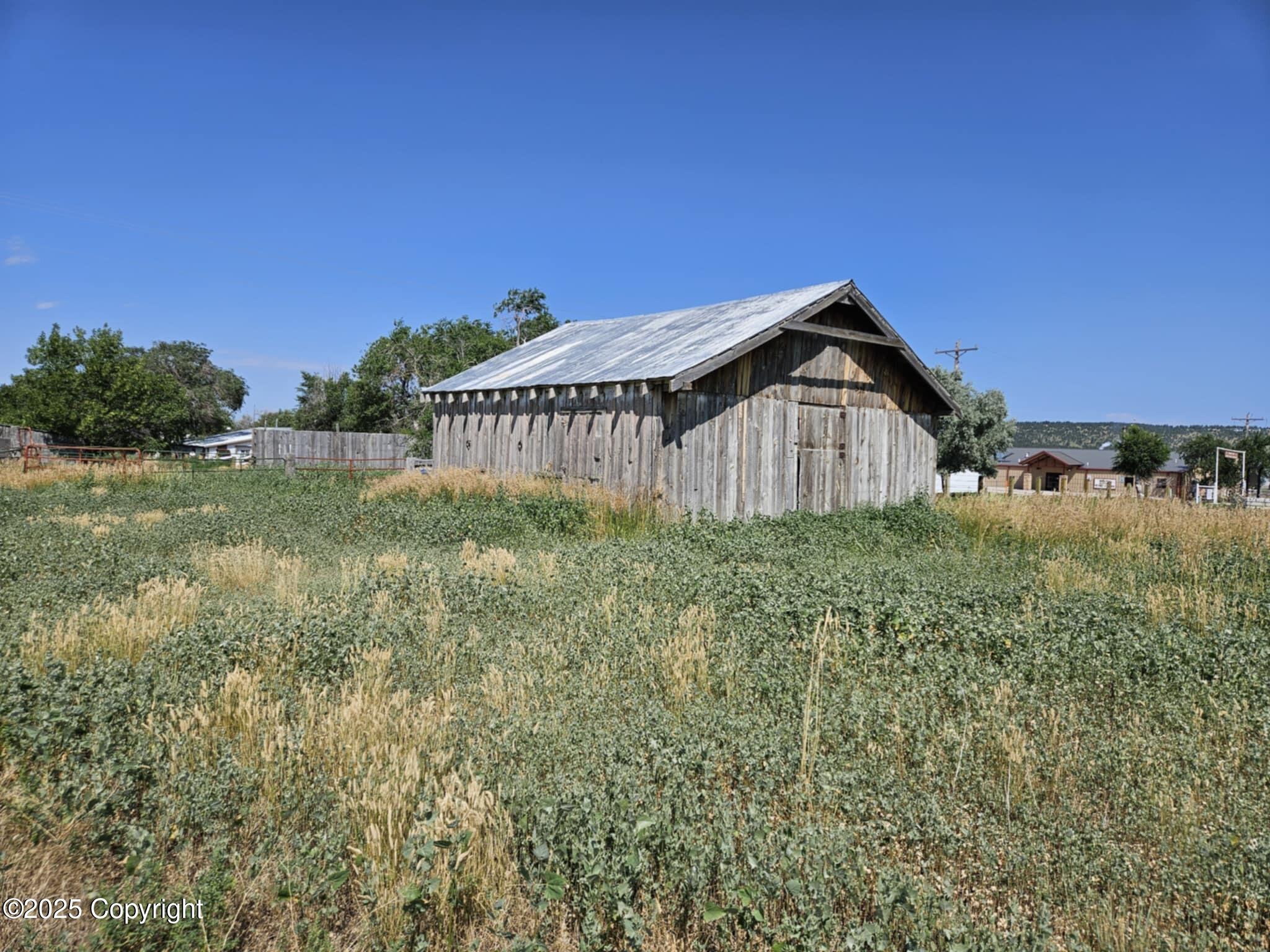 1 Fairgrounds County Road Newcastle, WY 82701 - Photo 2 of 3 barn
