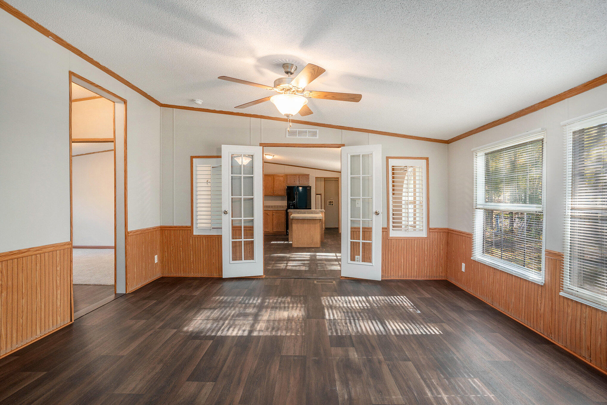 1021 Nash Road Ridgeville, SC 29472 - Photo 10 of 32 Family Room