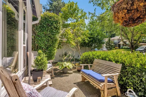 $1,450,000 | 24310 Southeast 34th Place, Sammamish, WA 98029