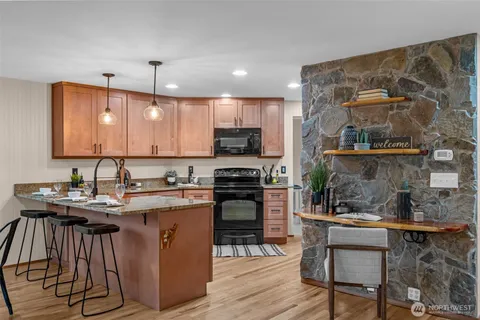 $1,450,000 | 24310 Southeast 34th Place, Sammamish, WA 98029