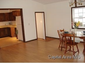 2125 East Pickett Street Springfield, IL 62703 - Photo 4 of 11 Gallery Image 4
