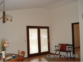 2125 East Pickett Street Springfield, IL 62703 - Photo 5 of 11 Gallery Image 5