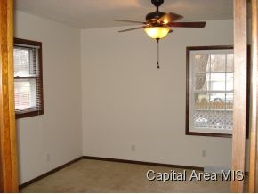 2125 East Pickett Street Springfield, IL 62703 - Photo 6 of 11 Gallery Image 6