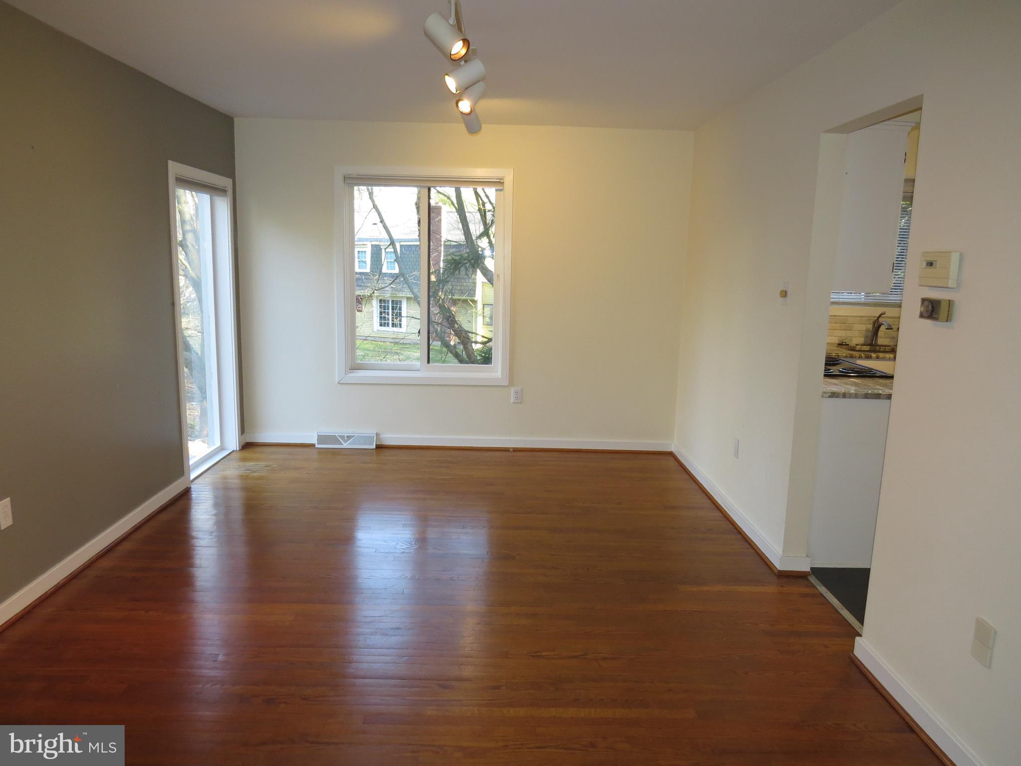 30 Kings Grant Road Hockessin, DE 19707 - Photo 6 of 38 Dining Room