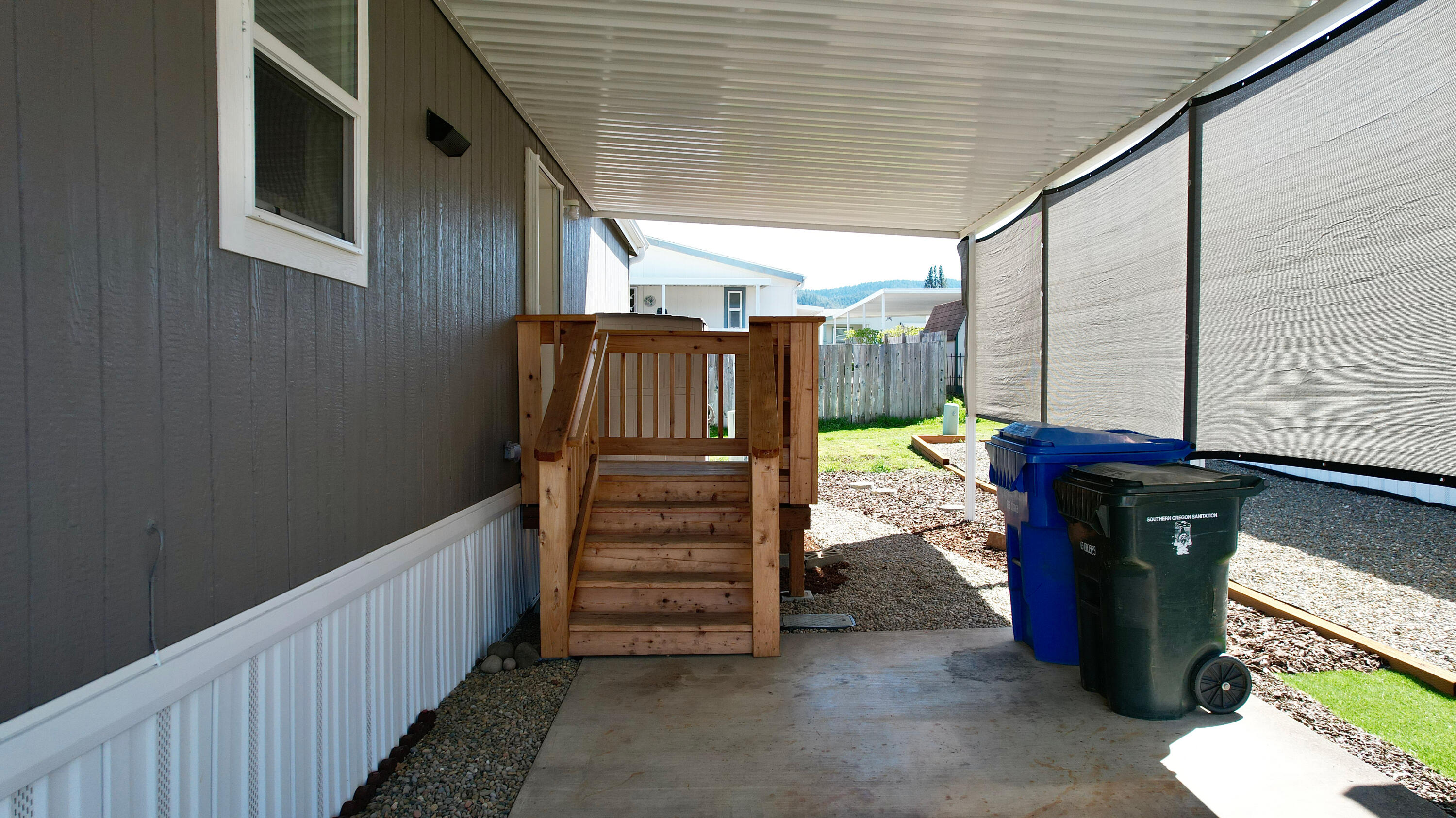 8401 Old Stage Road, Unit 13 Central Point, OR 97502 - Photo 21 of 63 Carport