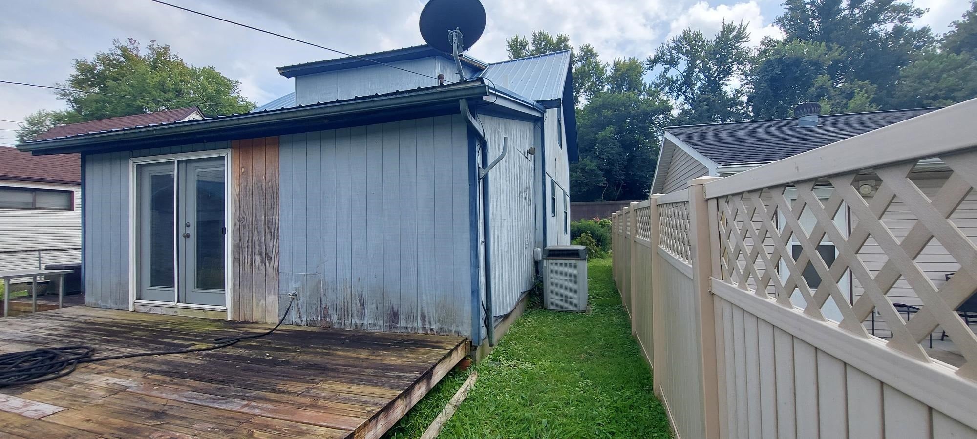 3736 Riverside Drive Huntington, WV 25705 - Photo 4 of 32 Gallery Image 4