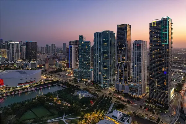 $14,000 | 1100 Biscayne Boulevard, Unit 6001, Miami, FL 33132