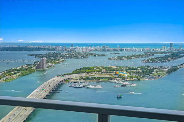 $14,000 | 1100 Biscayne Boulevard, Unit 6001, Miami, FL 33132